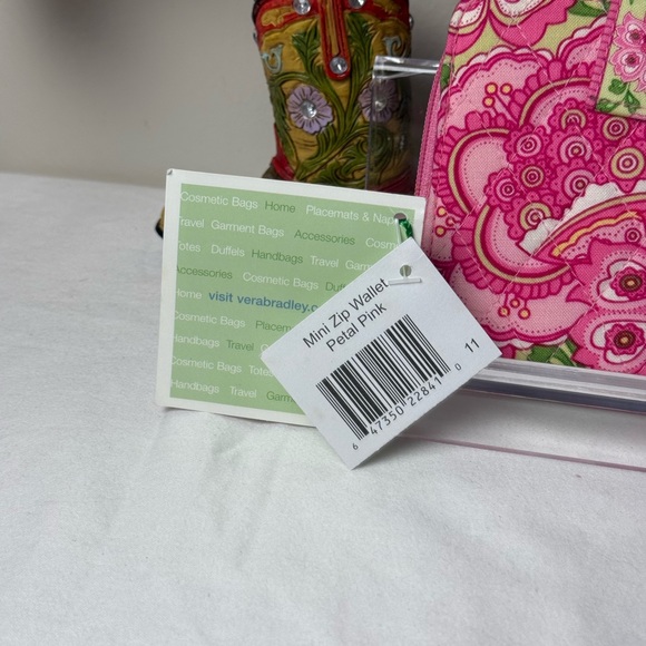 NWT Vera Bradley Petal Pink Mini Zip Wallet Retired 4” X 4” Pocket Wallet - Picture 2 of 7